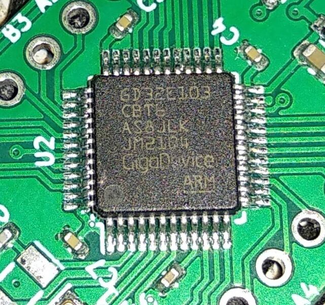File:GD32E103CB close up.jpg